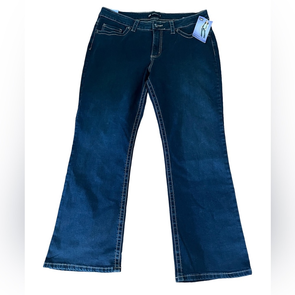 Lee midrise bootcut stretch size 16 short  New